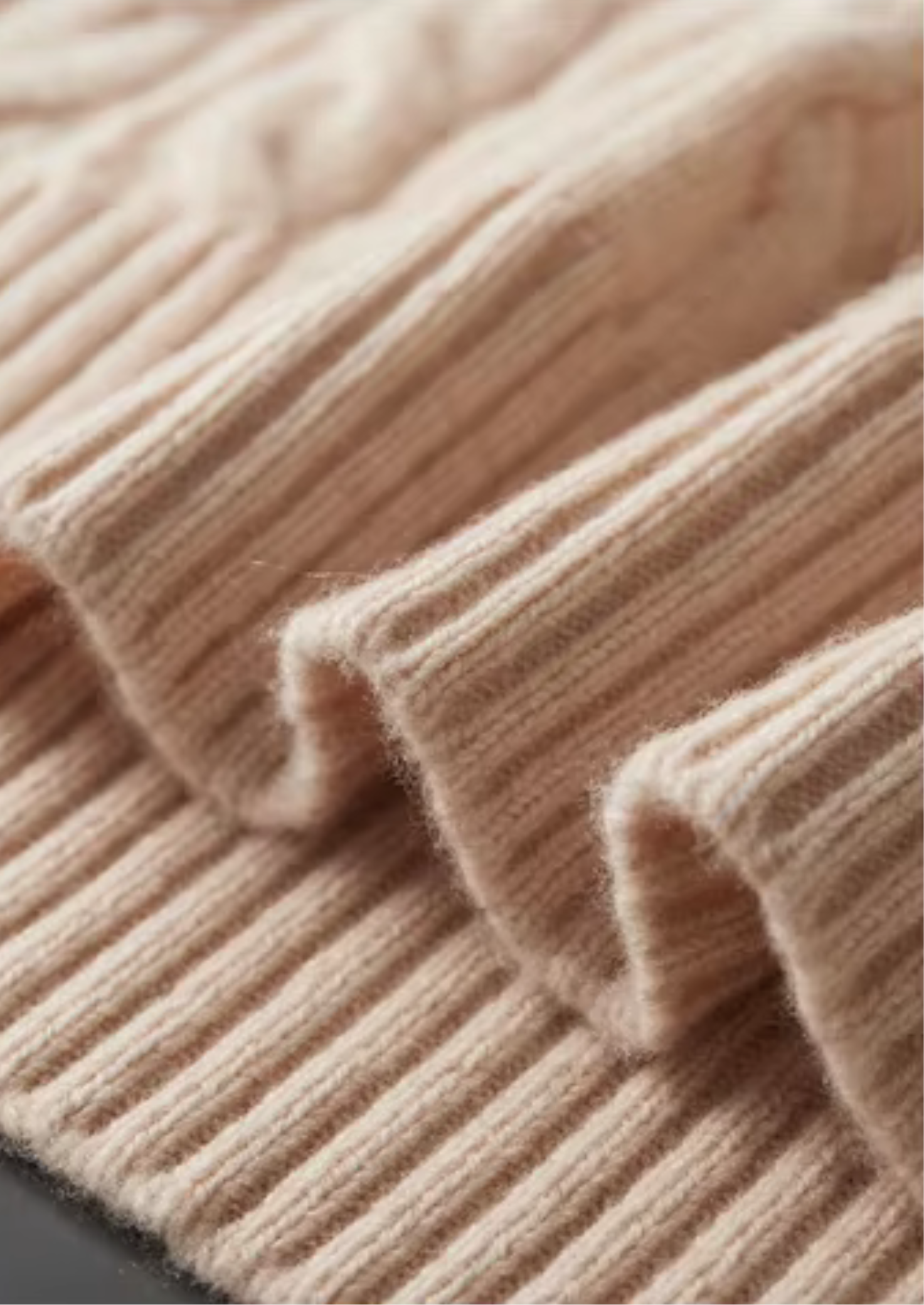 Pull Col Rond Torsadé | Homme + Pull + Tricot Structuré